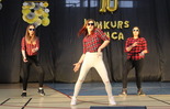  (photo)