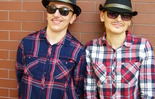  (photo)