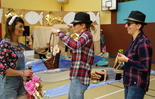  (photo)