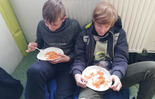  (photo)