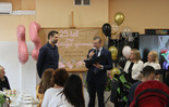  (photo)