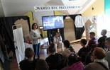  (photo)