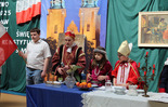  (photo)